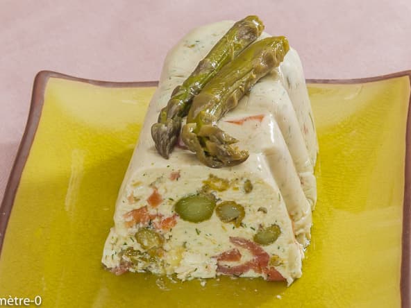 Terrine d'asperges vertes à la truite fumée