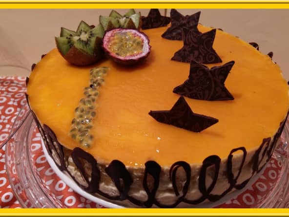 Entremet vanille passion, brunoise d'ananas et gelée de mangue