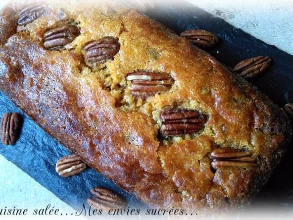 Cake fondant à la patate douce et noix de pécan