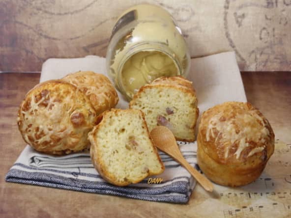 Petits moelleux au fromage moutarde et lardons