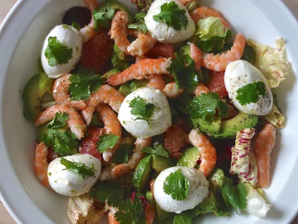 Salade fraîcheur avocat, crevettes, pomelo