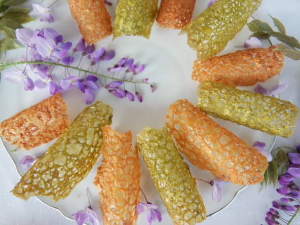 Tuiles dentelles au thé matcha et à l’orange