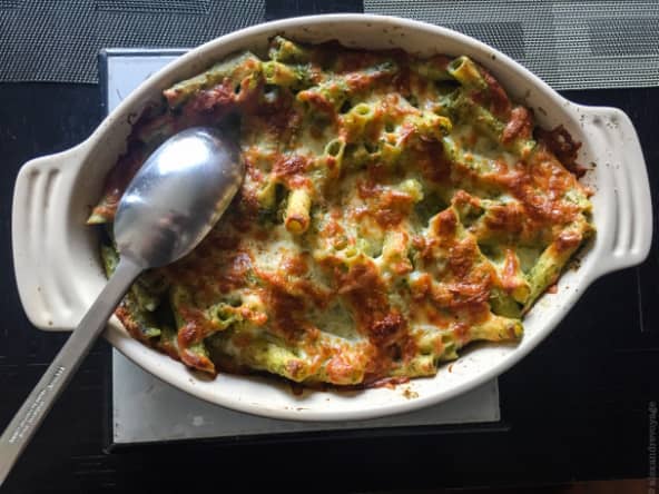 Gratin de pâtes au pesto et aux fromages italiens
