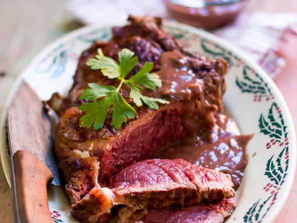 Côte de boeuf et sa sauce vigneronne