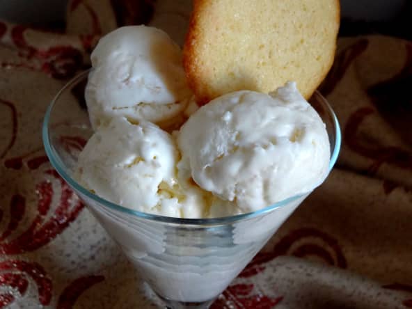 Glace à la noix de coco sans sorbetière