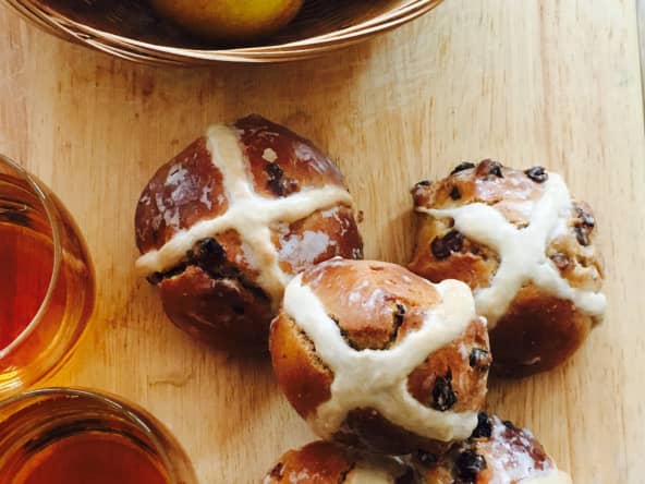 Hot cross buns