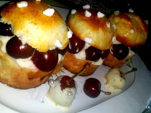 Mini tropéziennes aux cerises