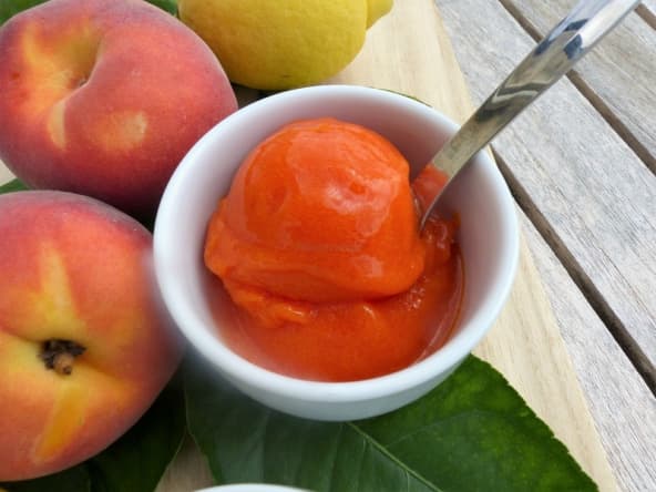 Sorbet aux pêches et au safran