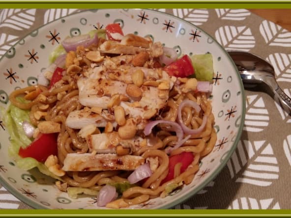 Salade de nouilles au poulet