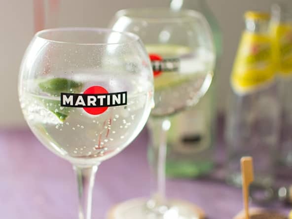 Cocktail Martini Tonic très simple et sablés au parmesan