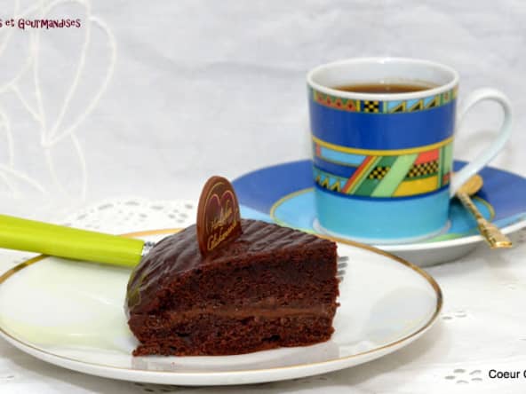 Gâteau cœur tout chocolat.