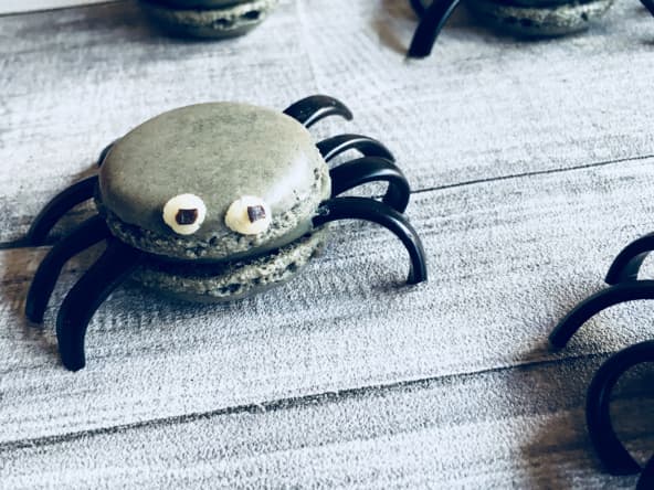 Macarons à la réglisse araignées pour Halloween