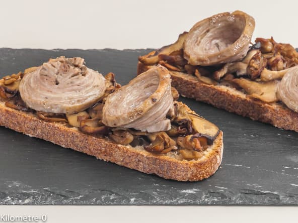 Tartine aux cèpes et à l'andouille