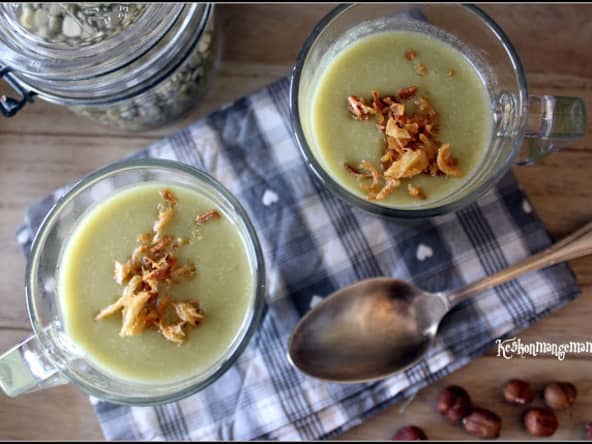 Velouté de pois cassés au lait de noisettes