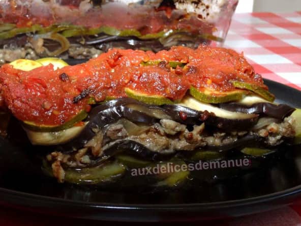 Gratin de courgettes et aubergines au veau et bœuf, sauce chili