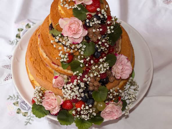 Naked cake