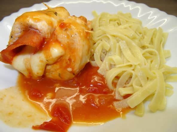 Escalopes de poulet farcies au Merzer et noix de jambon