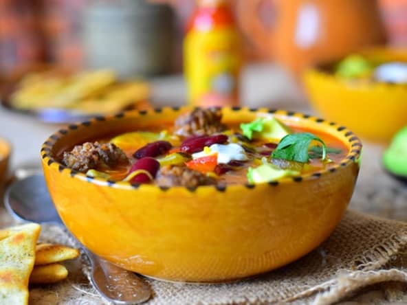Soupe aux boulettes de viande, une fusion de la cuisine texane et mexicaine
