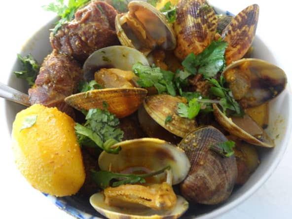Joues de porc aux palourdes