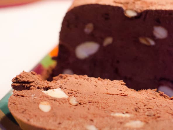 Marquise glacée au chocolat et aux amandes