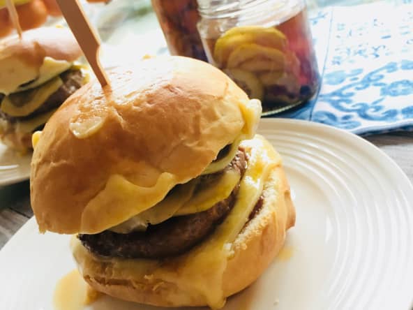 Buns maisons ultra moelleux pour burgers et hot-dogs