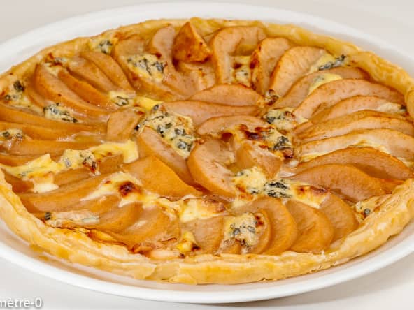 Tarte aux poires et à la fourme d'Ambert