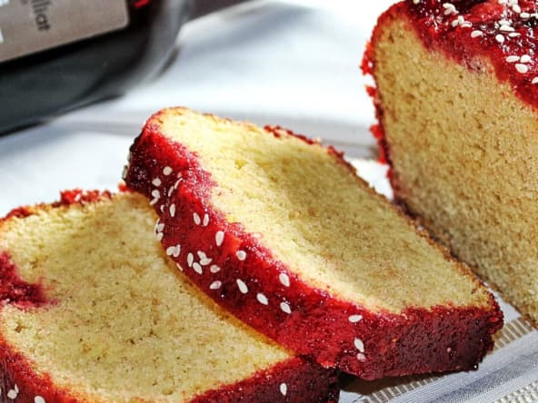 Cake à la betterave et à la fraise