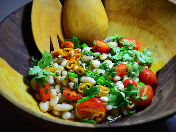Salade tiède composée de haricots tarbais aux herbes