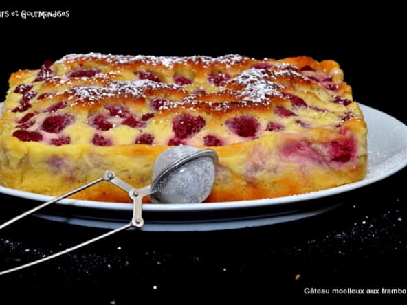 Gâteau crémeux aux framboises
