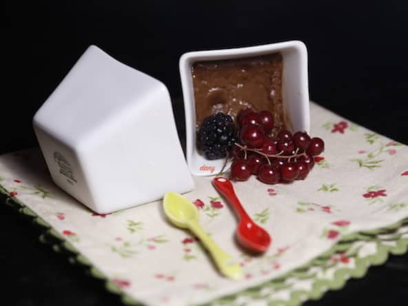 Petits pots de crème au chocolat et au thé