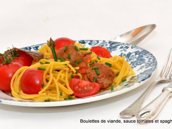 Spaghetti Sarrasin Quinoa aux boulettes de viande.