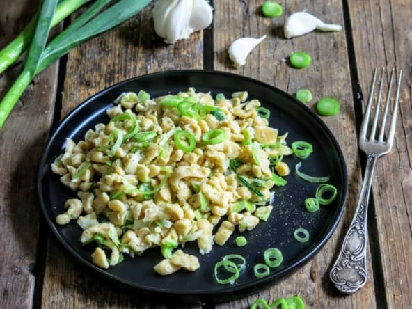 Spätzle de petit épeautre à l'ail nouveau
