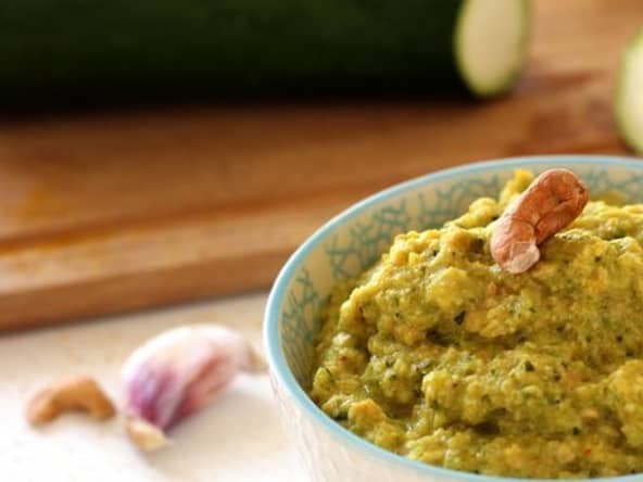 Tartinade de courgettes, curry et noix de cajou