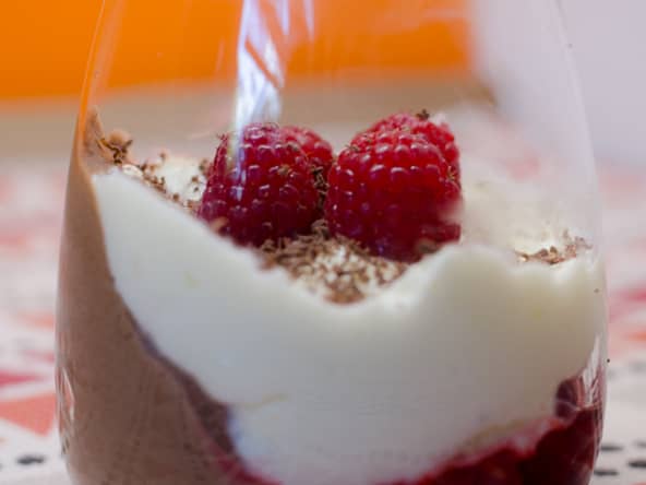 Mousse aux 2 chocolats et aux framboises