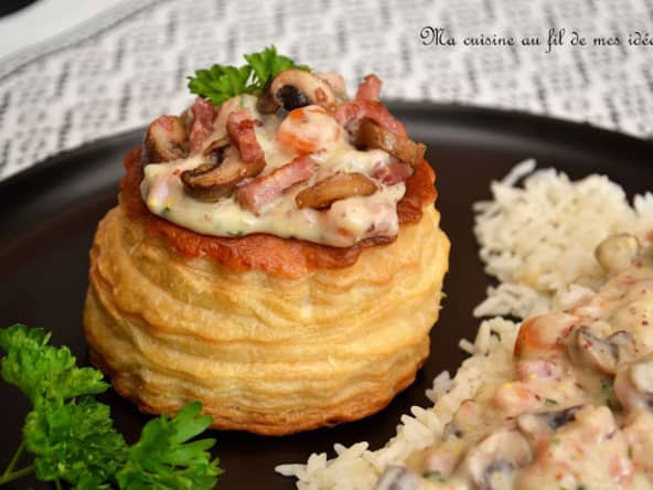 Vol-au-vent aux champignons, carottes et lardons, béchamel persillée à la moutarde