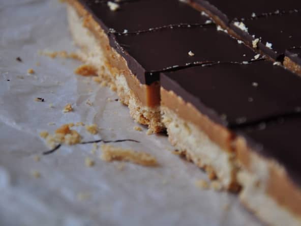 Caramel slice