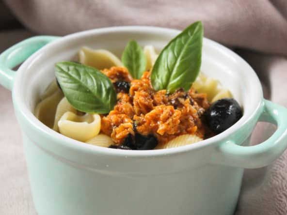 Pâtes au thon et pesto rosso