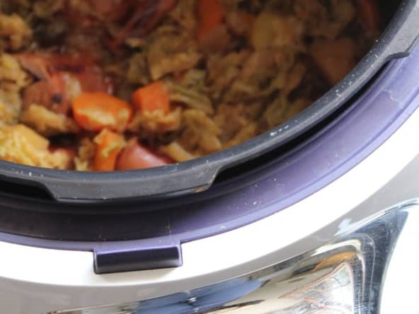 Potée de chou et saucisses de Francfort