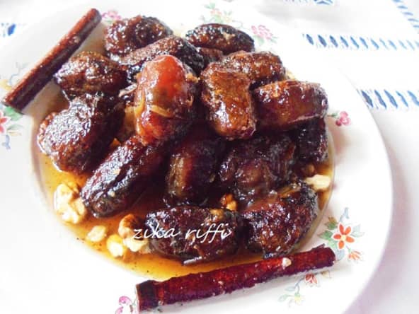 Tajine sucré-salé de dattes farcies aux noix