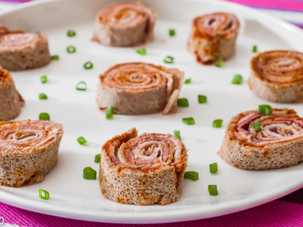 Roulés de galette jambon tomatine