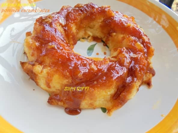 Pudding moelleux a la semoule et pommes caramélisées