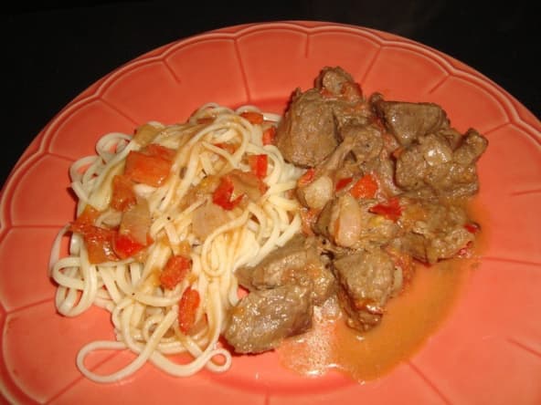 Bœuf sauté aux tomates et au poivre de sichuan