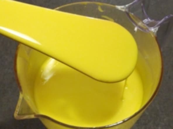 Glaçage miroir jaune