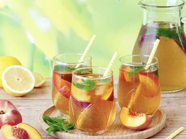 Thé glacé à la pêche