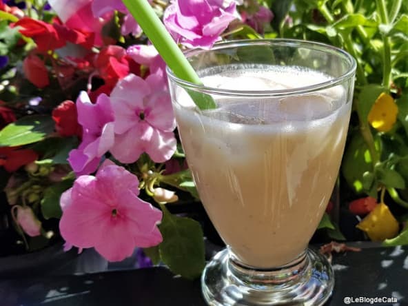 Smoothie à la banane et beurre de cacahuètes