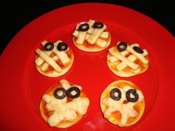 Mini pizzas momies d'Halloween