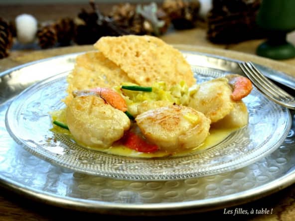 Saint-Jacques aux poireaux, tuiles de parmesan
