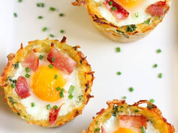 Nid de pommes de terre œufs et bacon