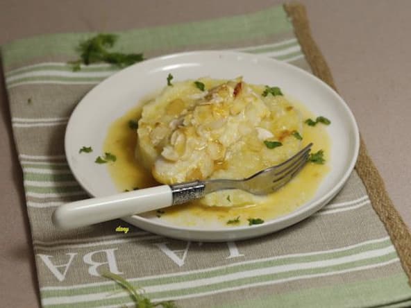 Filets de sole aux amandes beurre d'orange et purée de fenouil