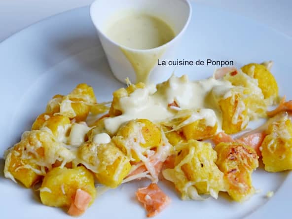 Gratin de gnocchi au saumon fumé et asperges